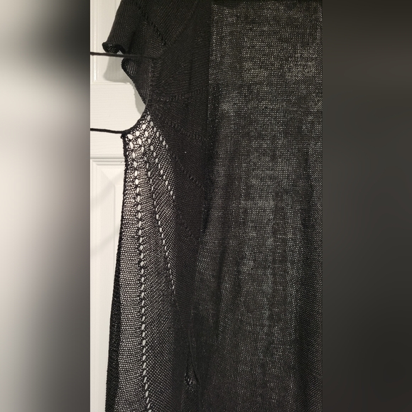 NWOT Willie Smith Black Short Sleeve Linen/Rayon Sheer Top- Size Medium - Picture 3 of 12